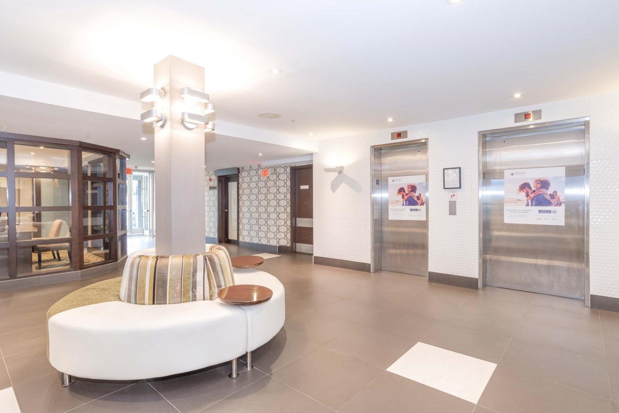 Sandman Hotel And Suites Abbotsford Extérieur photo
