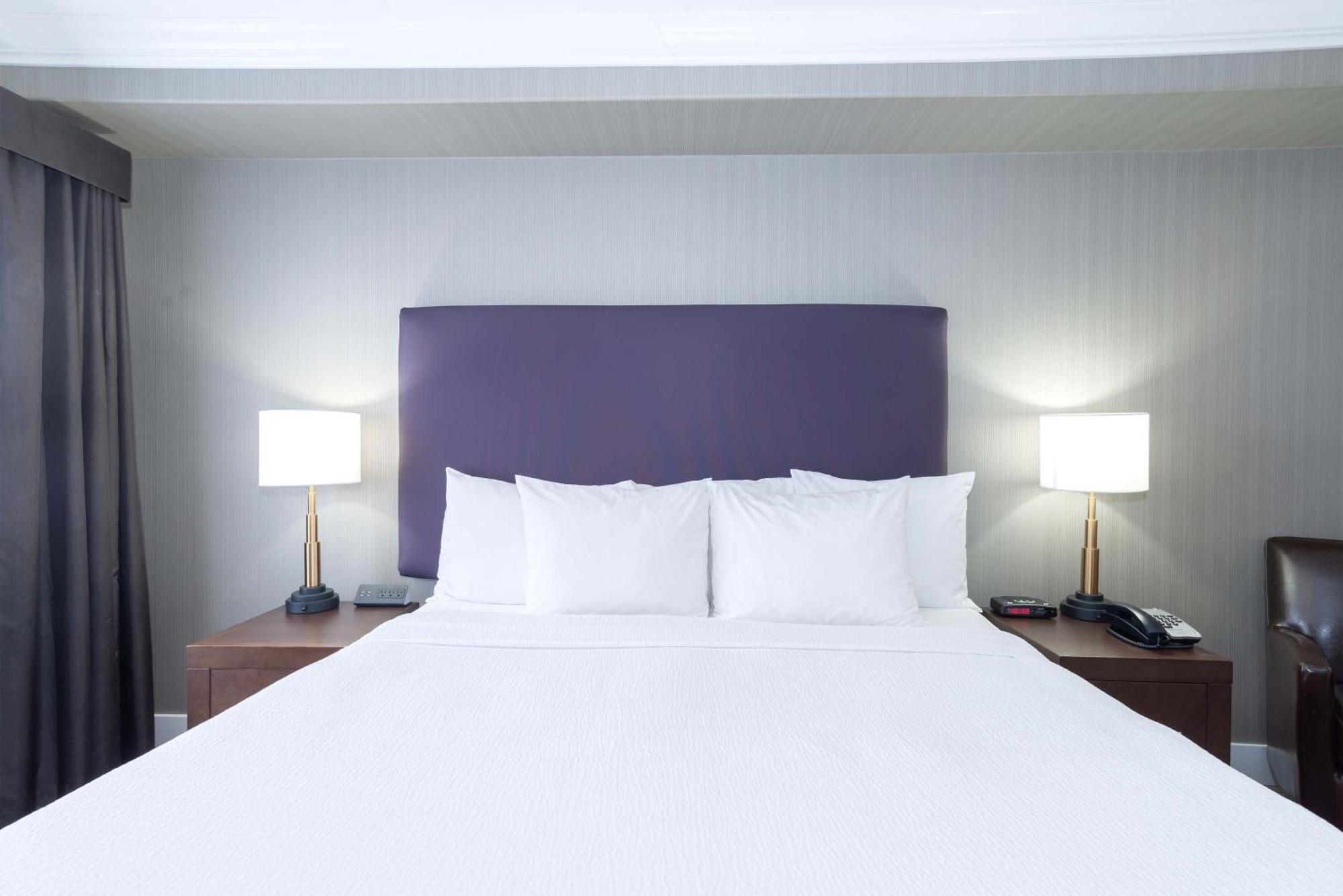 Sandman Hotel And Suites Abbotsford Extérieur photo