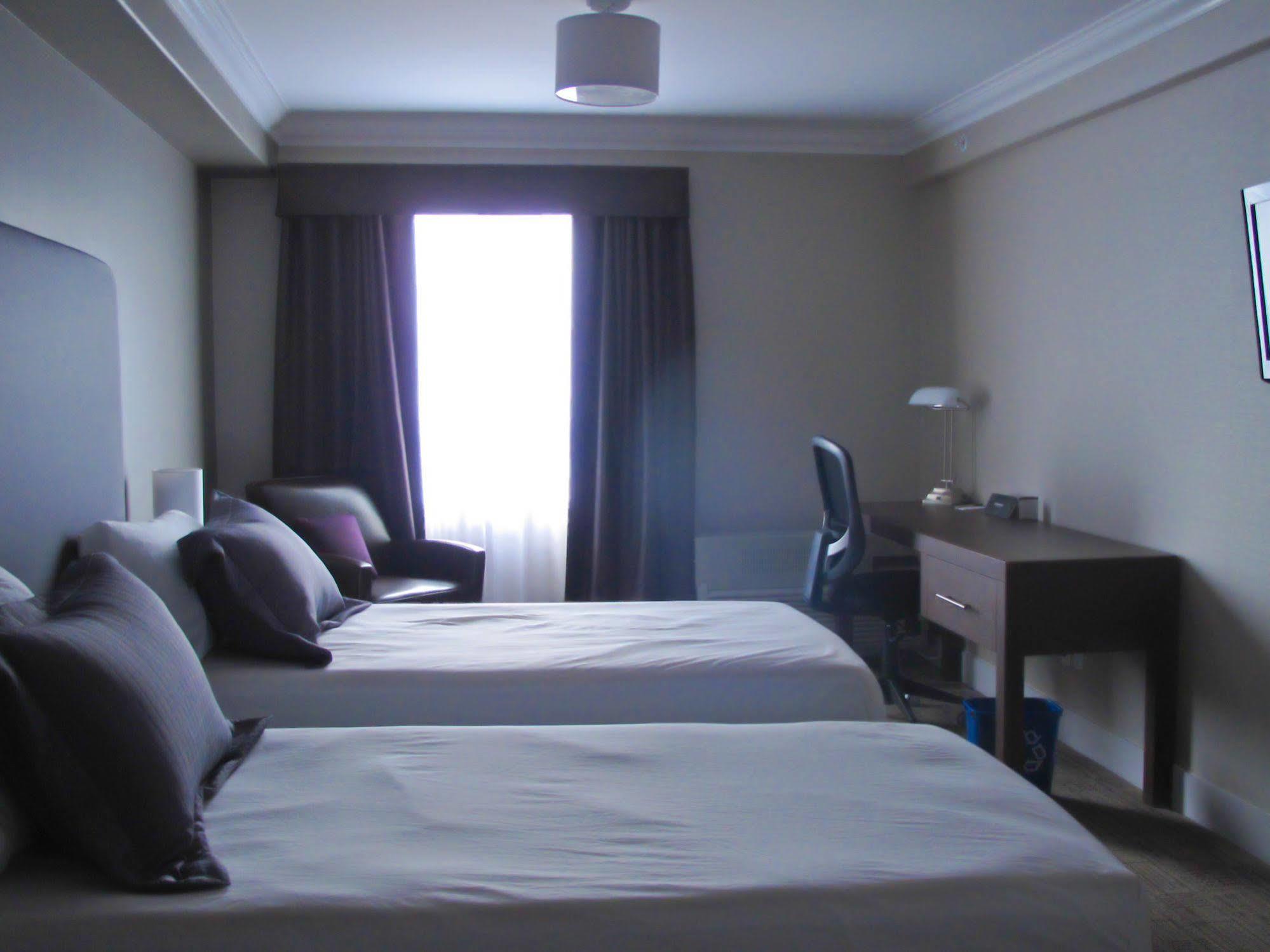 Sandman Hotel And Suites Abbotsford Extérieur photo